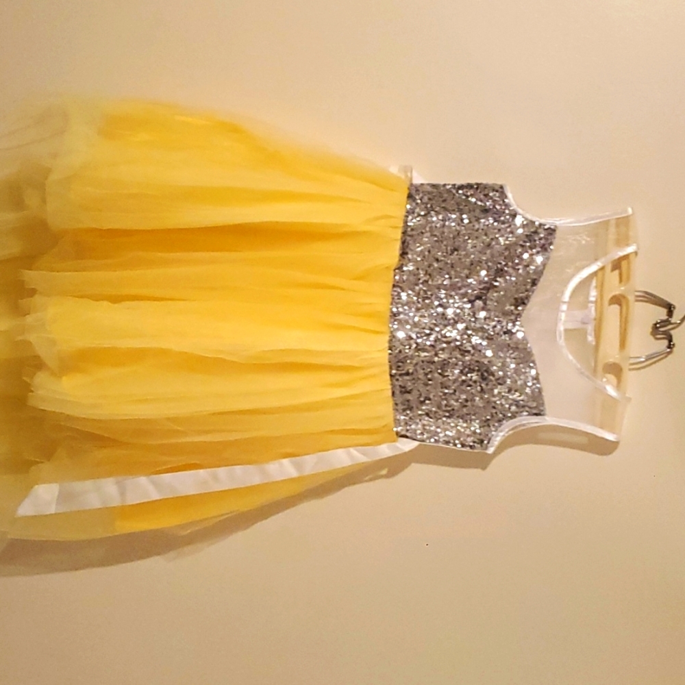Girls yellow tulle dress